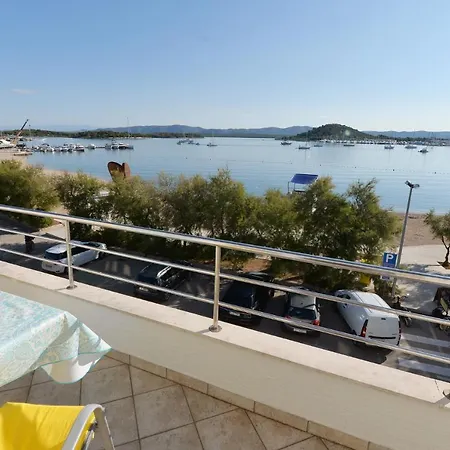 Apartment Rasip, Murter