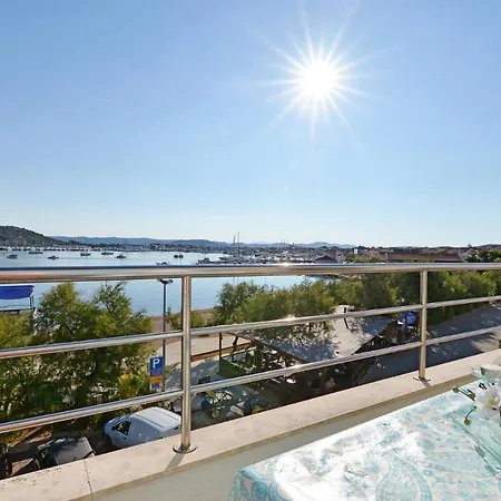 Apartment Rasip, Murter